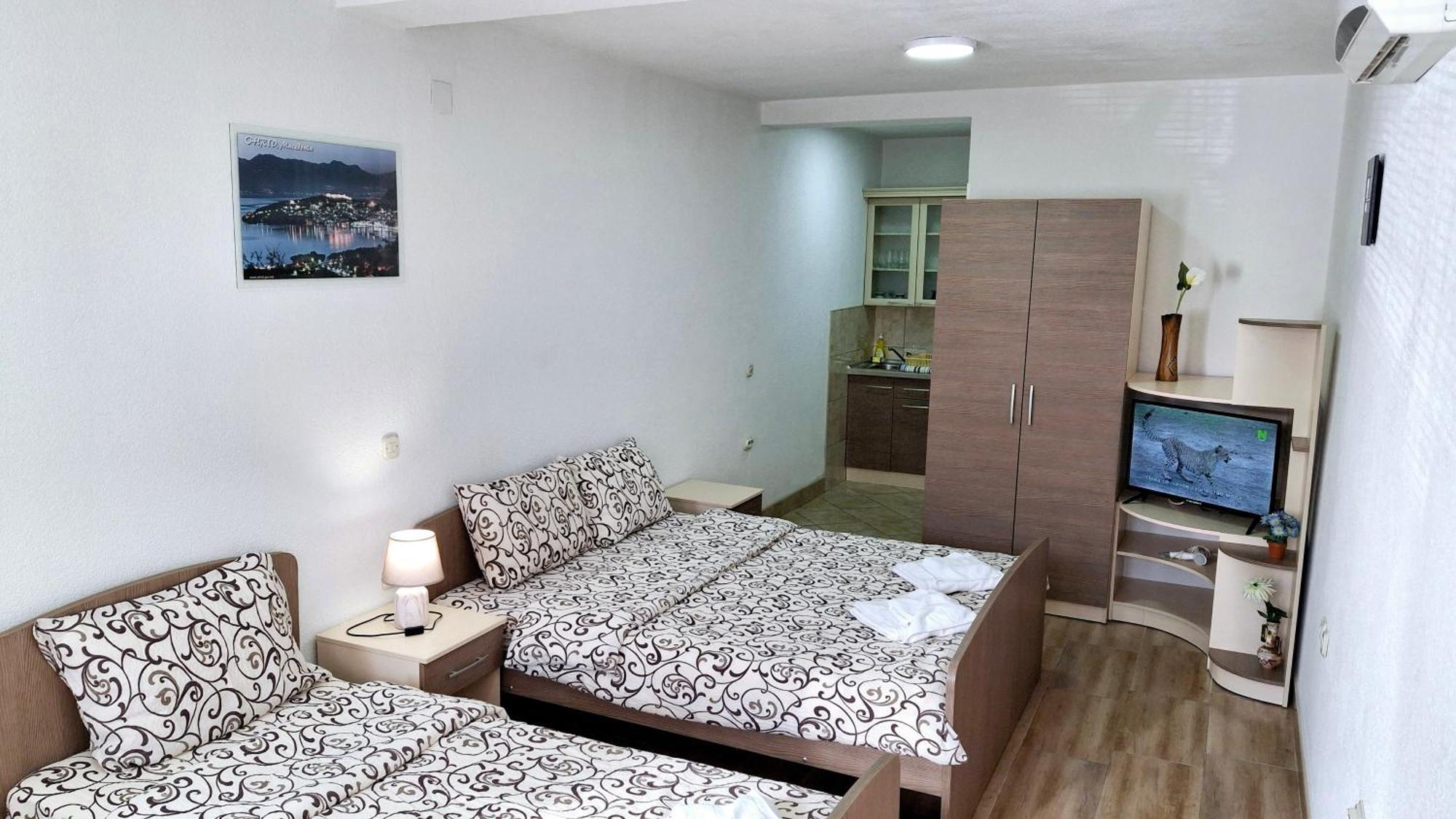 Apartments Tomic Охрид Екстериор снимка